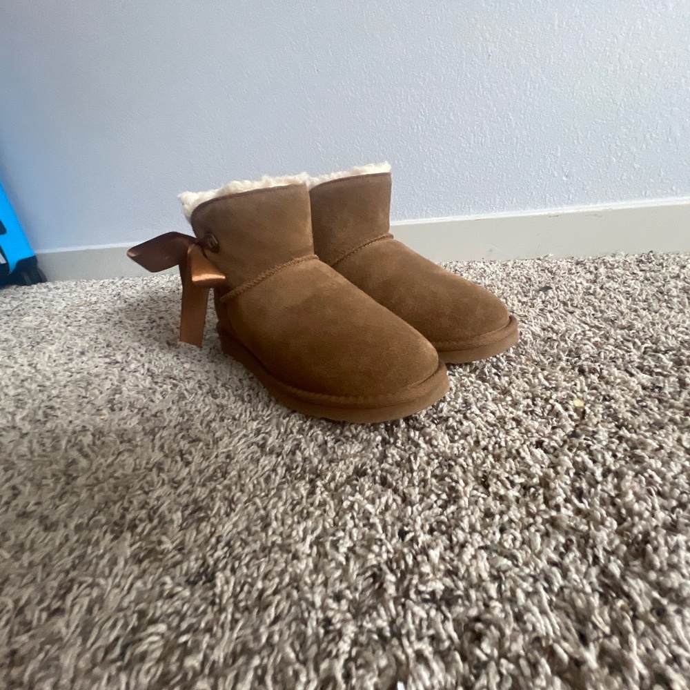 ugg pawz